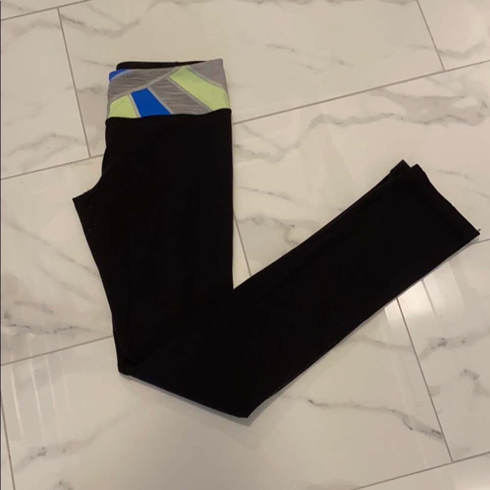 Reversible lulu leggings